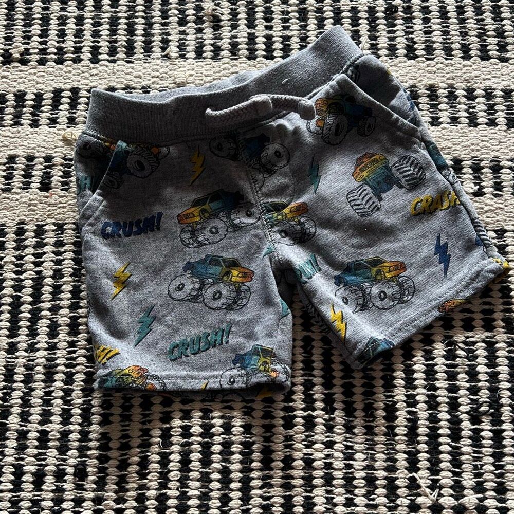 Garanimals size 2T boys monster truck shorts
